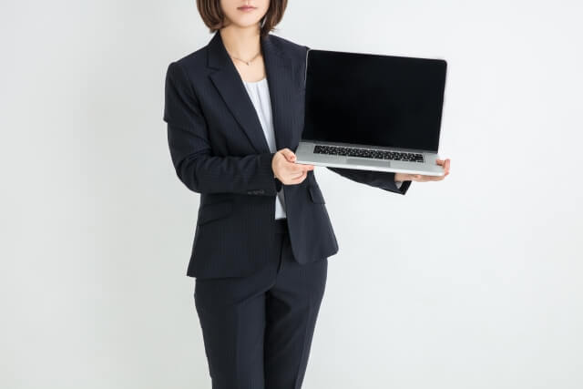 メール作成エディタを使う前にチェック！HTMLメールの特徴について